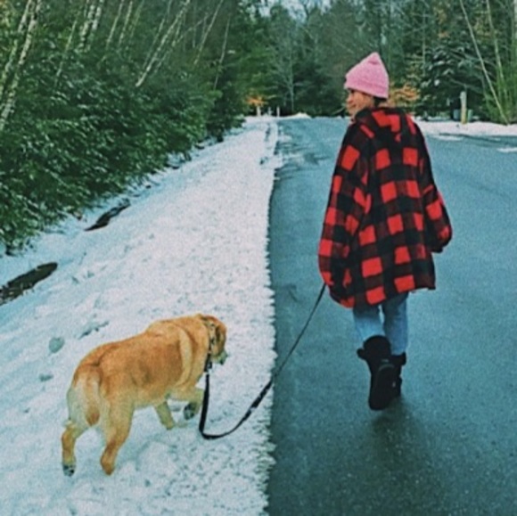 Meet your Posher, Ashley - Picture 1 of 1